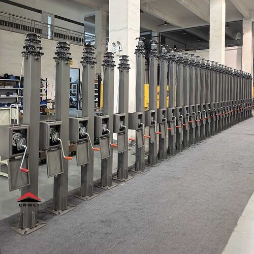 Latest company news about 6. Meter und 9. Meter manuelle Masten für den Kunden